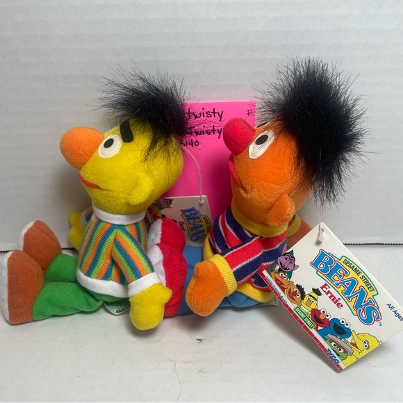 MINT BNWT SESAME STREET BEANS BERT AND ERNIE - Picture 3 of 14